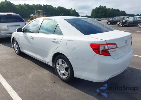 2012 Toyota Camry Le z USA, uszkodzony, nr VIN 4T1BF1FK5CU541317